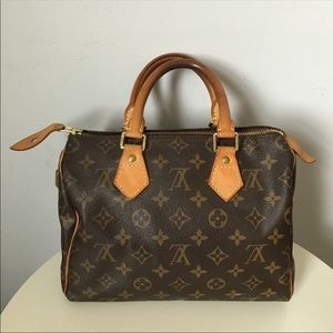 Excellent condition LV speedy 25